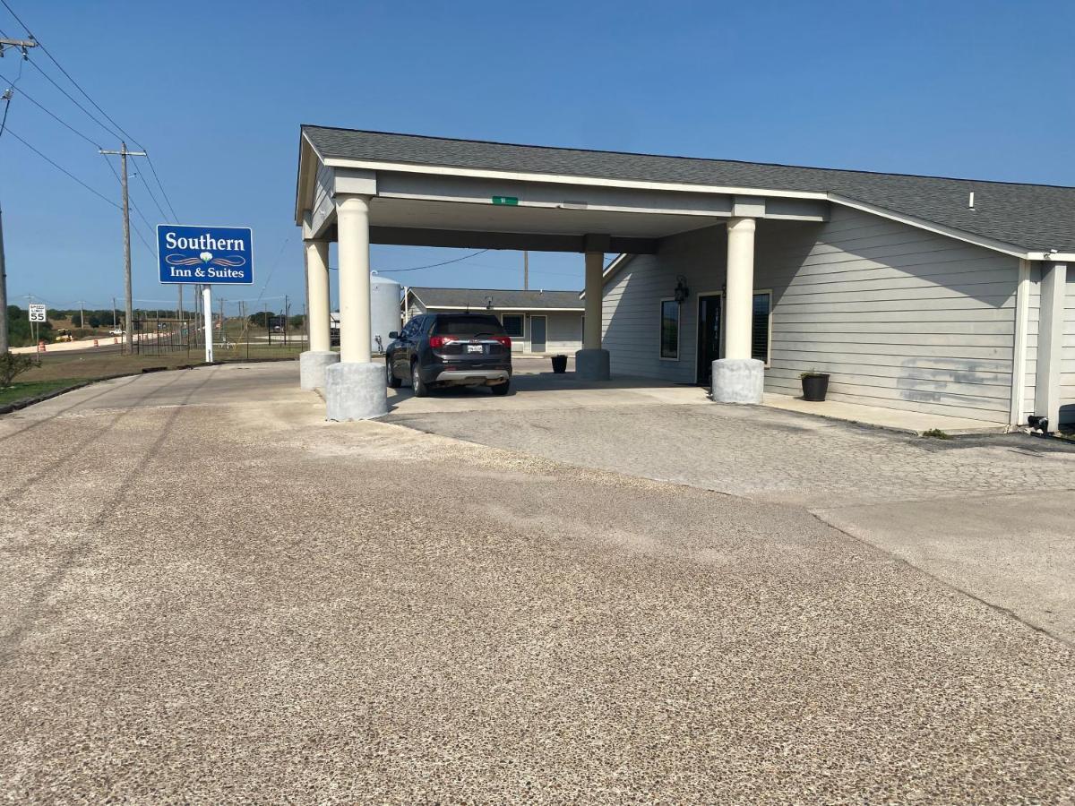 Southern Inns And Suites Now Offering Rv Spaces For Rent Yorktown Eksteriør billede