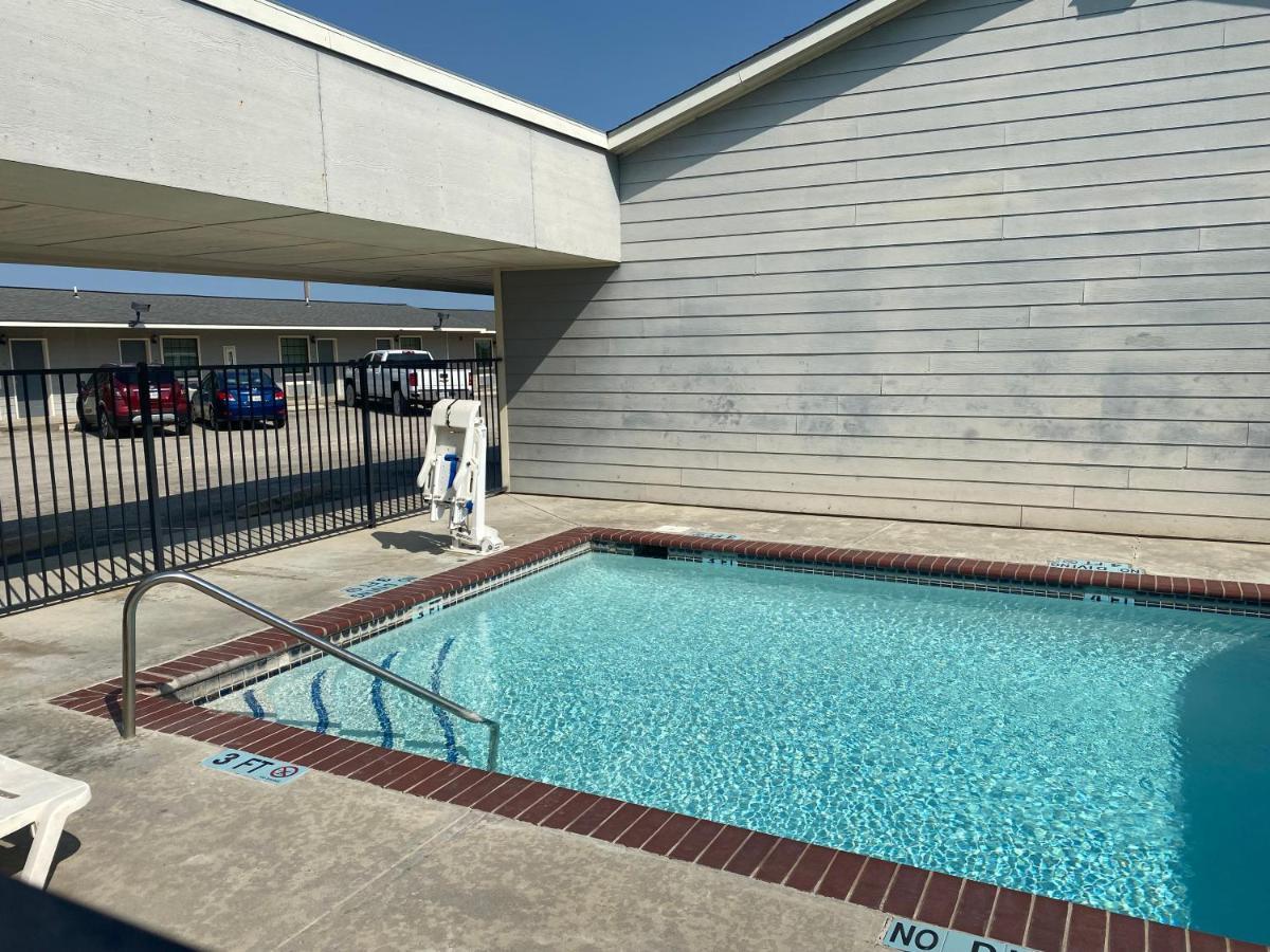 Southern Inns And Suites Now Offering Rv Spaces For Rent Yorktown Eksteriør billede