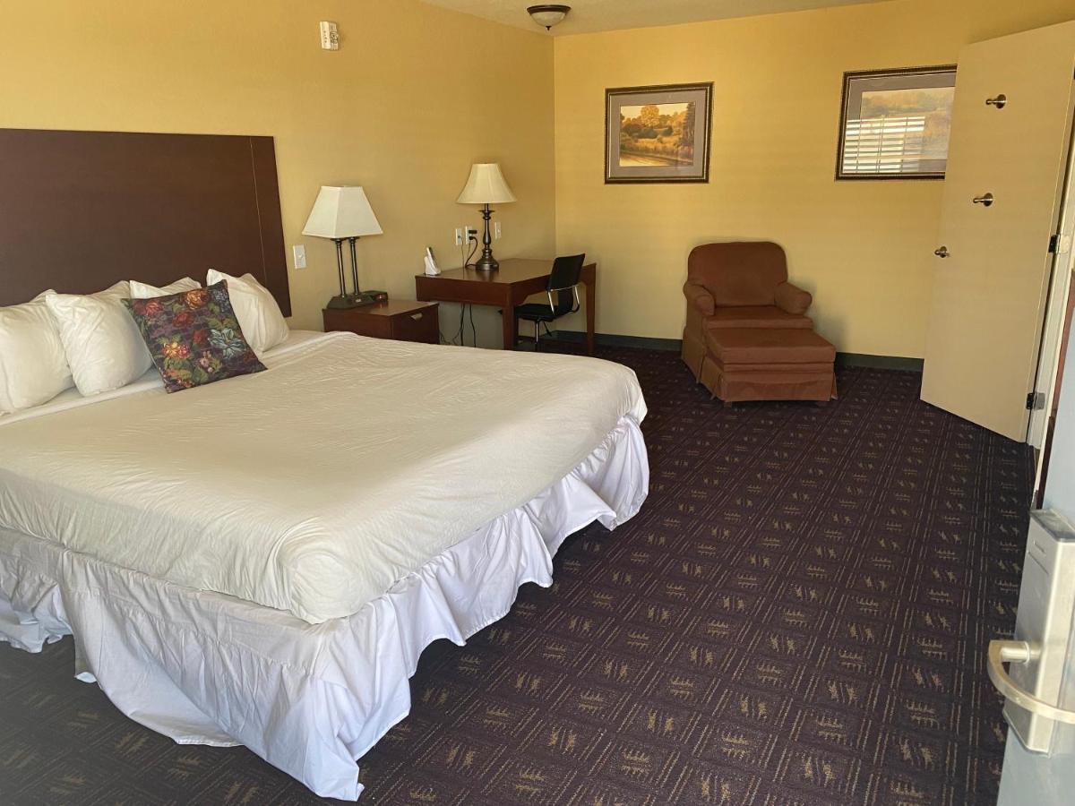 Southern Inns And Suites Now Offering Rv Spaces For Rent Yorktown Eksteriør billede