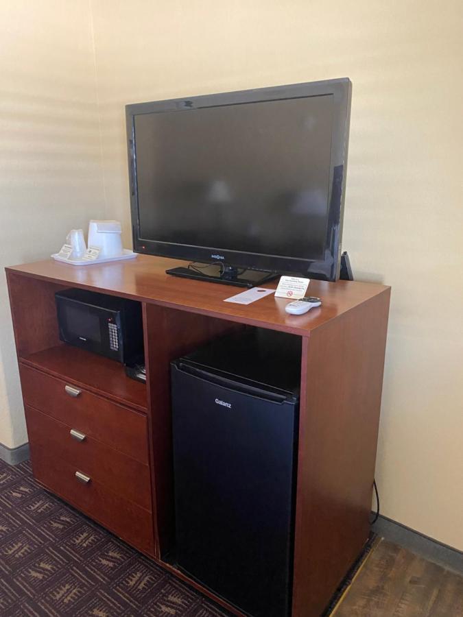 Southern Inns And Suites Now Offering Rv Spaces For Rent Yorktown Eksteriør billede