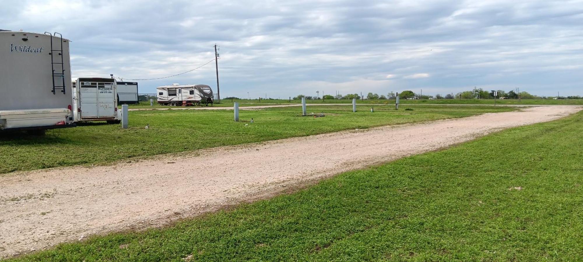 Southern Inns And Suites Now Offering Rv Spaces For Rent Yorktown Eksteriør billede